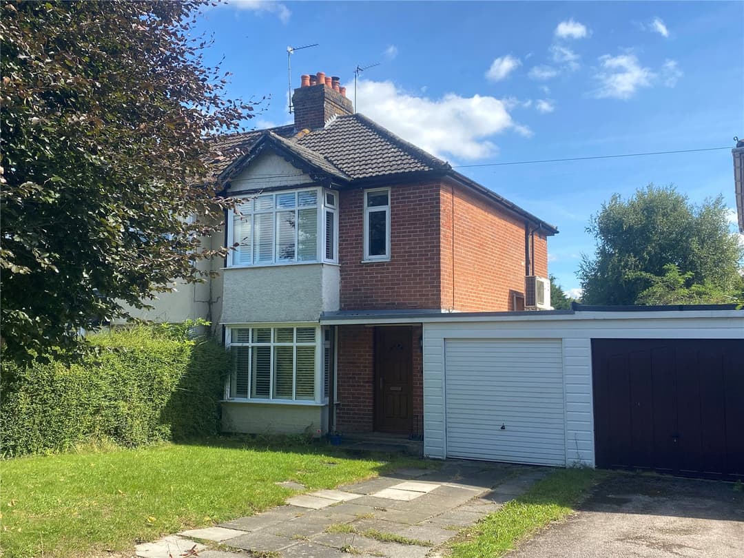 3 bedroom  semi-detached house to rent